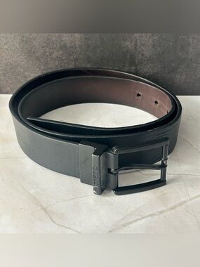 Guess Black and Brown Reversible Leather Belt